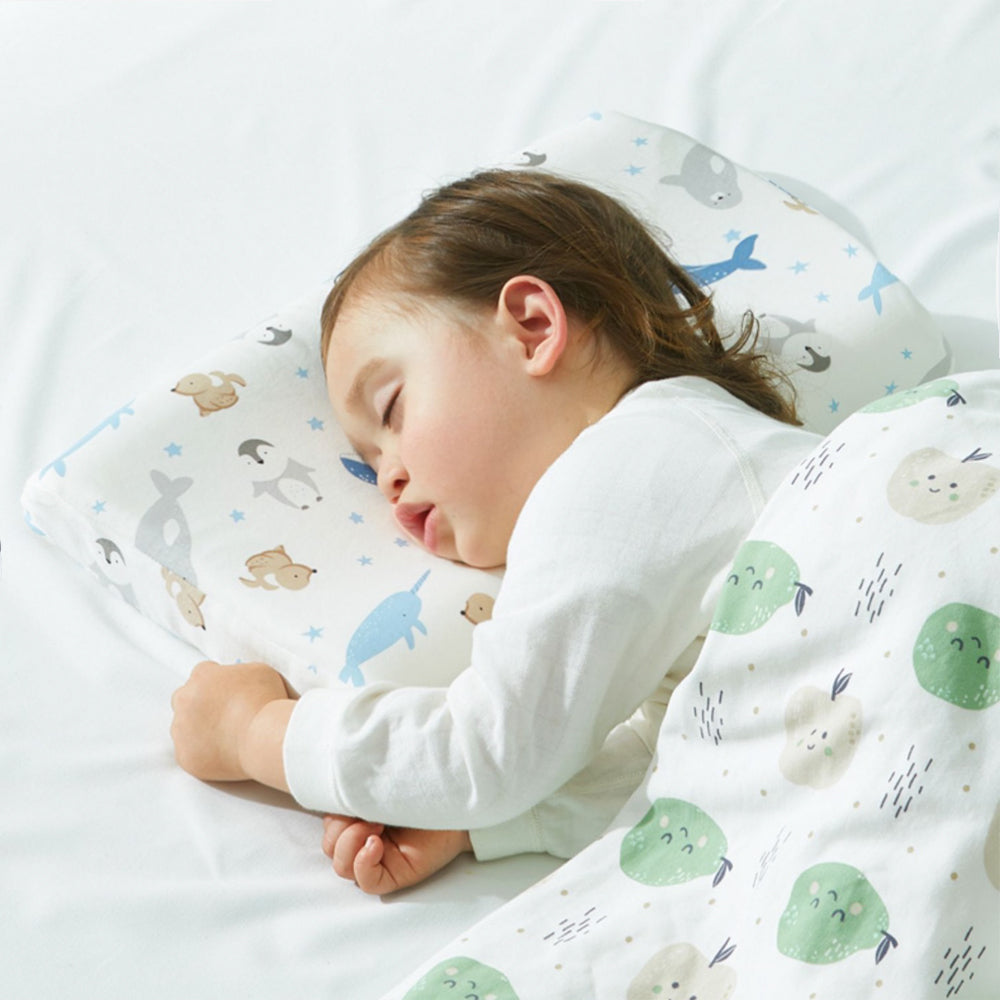 BRILBE 通気性徹底改良 62個通気孔 カバー 2枚付 まくら 赤ちゃん 新生児 枕 ベビー まくら 枕 1~36カ月 対象 絶壁防止 向き癖防止 絶壁頭 斜頭 変形 猫背 寝姿矯正 頭の形が良くなる 男女兼用 快眠 棉100% 子供 新生児 出産祝い